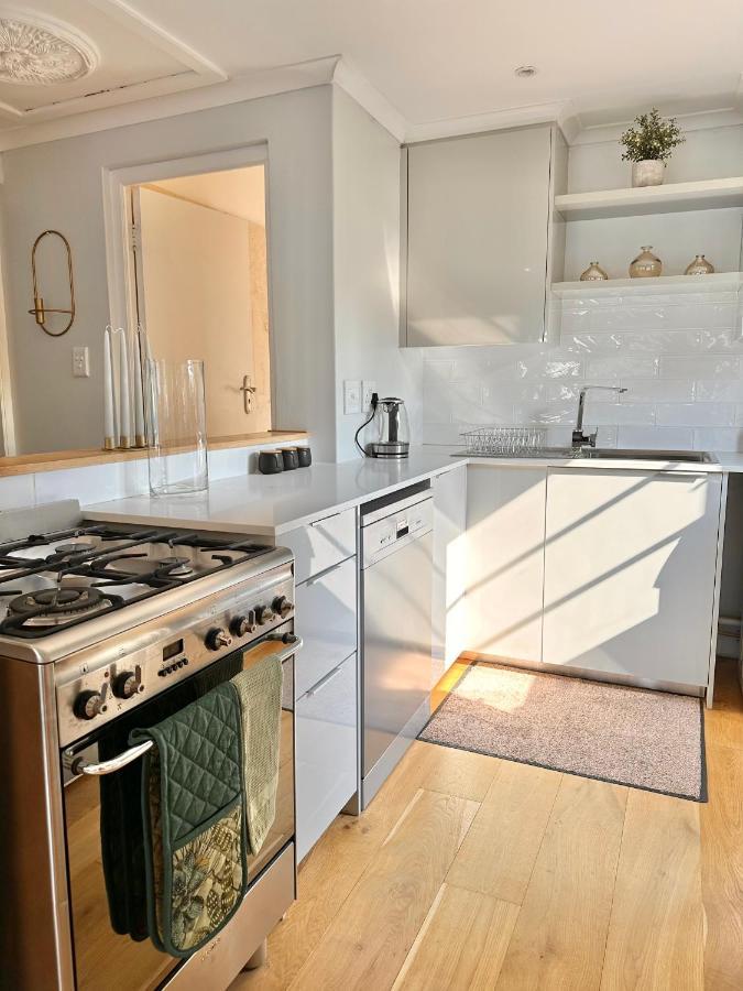 Petit Casa Central Стеленбош Екстериор снимка